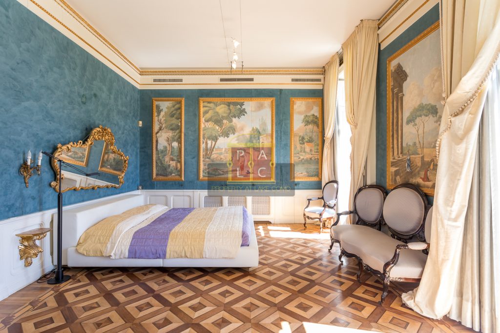 Master bedroom in Prestigious villa in Cernobbio for sale